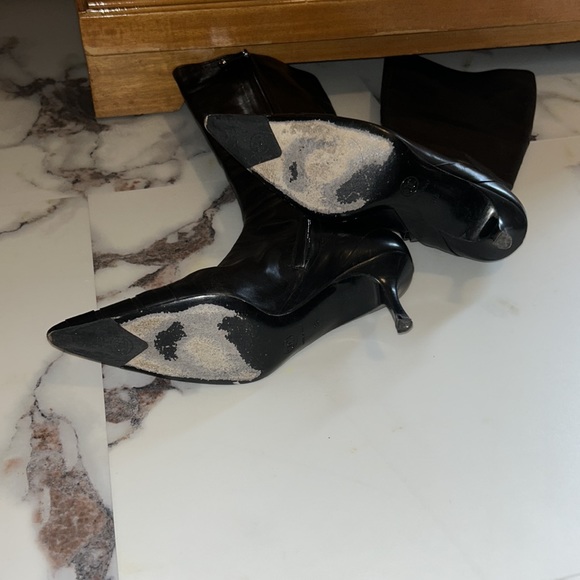 Chanel size 7 boots - Picture 3 of 4